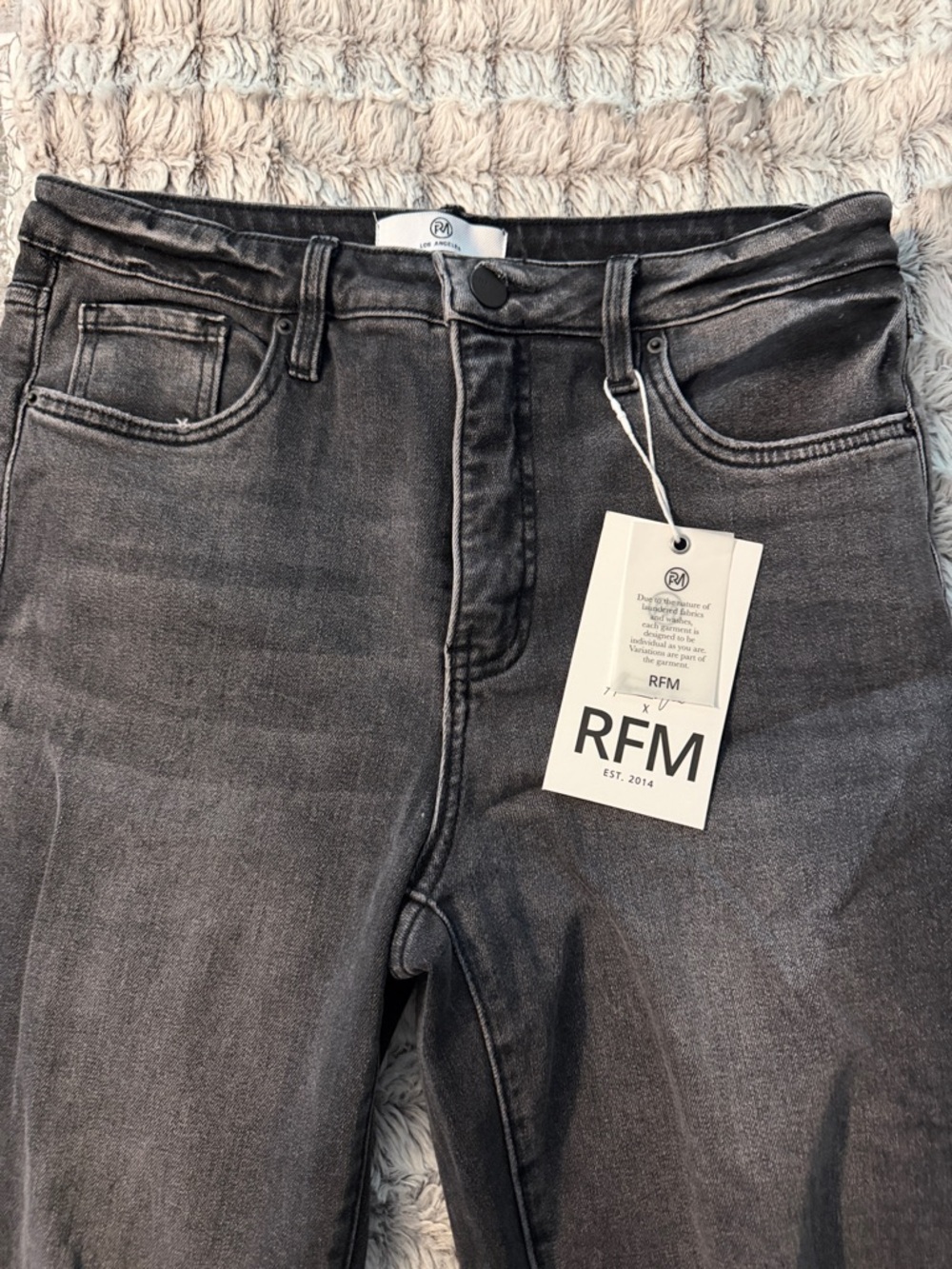 Women’s Straight Leg Jeans — Washed Charcoal